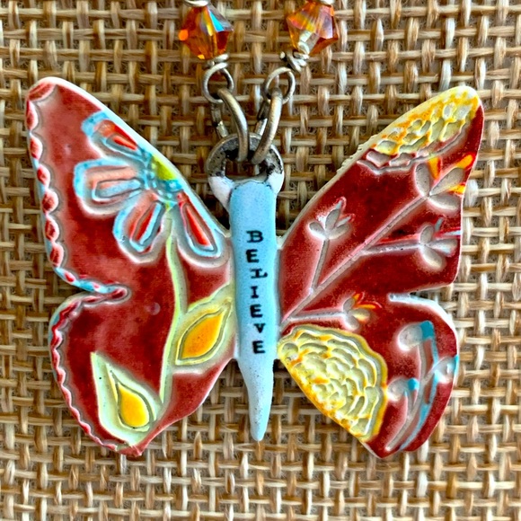 Caroline Simas Signed Cottagecore Enamel Butterfly Beaded Necklace - Picture 3 of 6